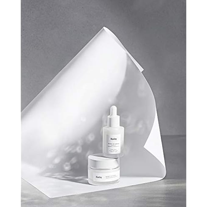 Huxley SECRET OF SAHARA CREAM GLOW AWAKENING 1.69 FL. OZ. | KOREAN FACIAL CREAM | WITH B3 NIACINAMIDE AND GLUTATHIONE COMPLEX FOR A NATURALLY BRIGHTER COMPLEXION - Image 4